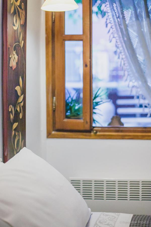 Small Guesthouse In The Garden アマリントス エクステリア 写真